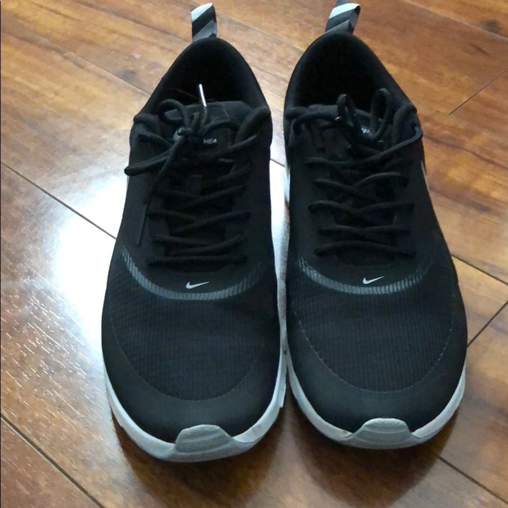 Women’s Nike Air Max Thea Size 7 - Picture 1 of 8